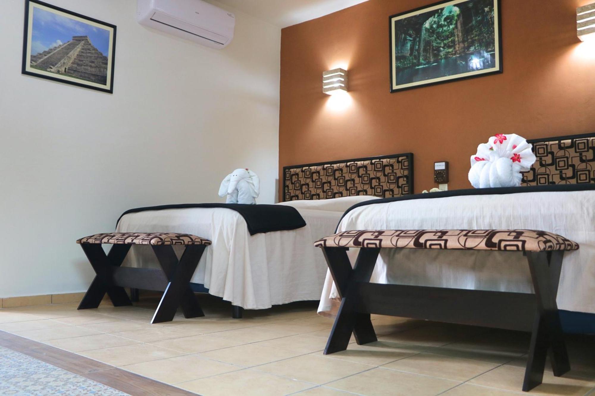 Hotel Casa Pellegrin Mérida Kültér fotó