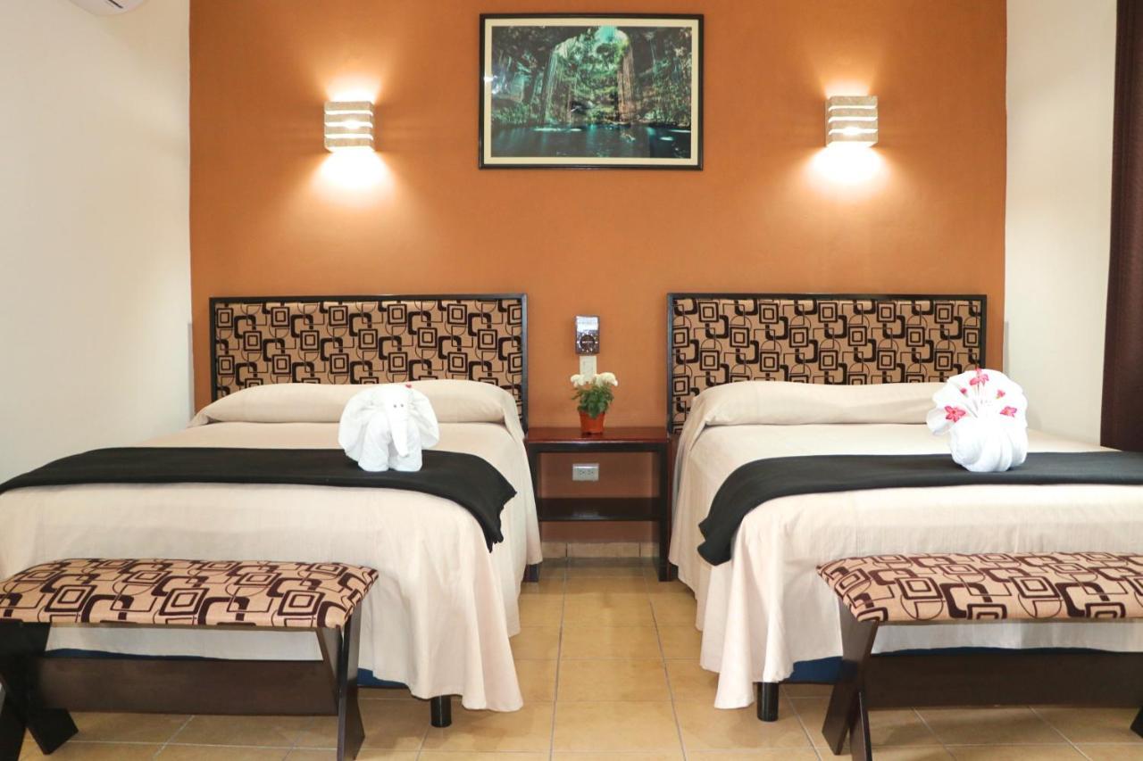 Hotel Casa Pellegrin Mérida Kültér fotó