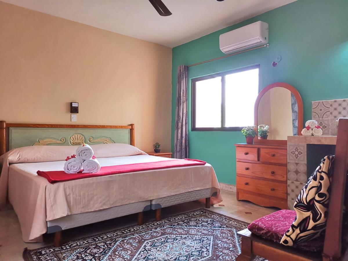 Hotel Casa Pellegrin Mérida Kültér fotó